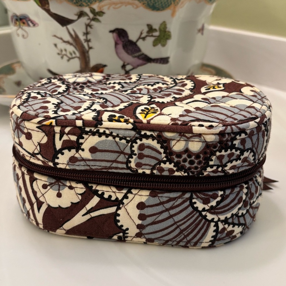 VERA BRADLEY Retired Slate Blooms Floral Travel Jewelry Organizer Bag